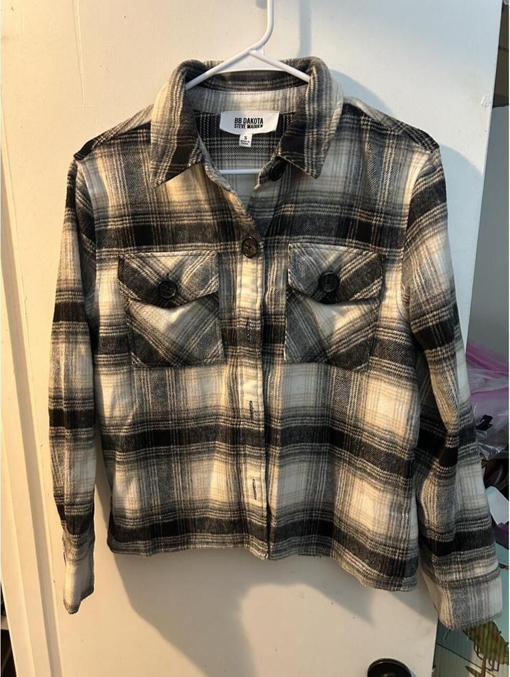 BB Dakota by Steve Madden Black and white plaid button-up shirt size S